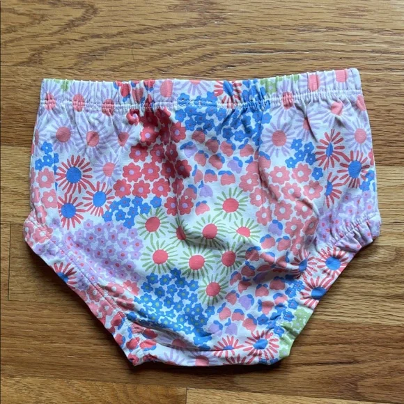 Hanna Andersson - Baby Print Crossback Dress & Bloomer Set in Sea Daisy - Picture 9 of 12